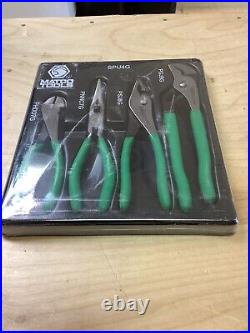 Matco SPU4G Diagonal Cutter Long Nose Slip and Grove Joint Pliers withtray Green